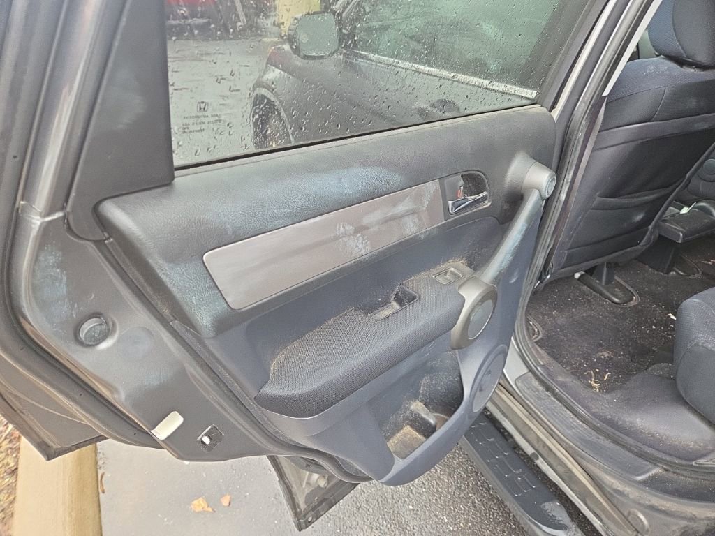 Used 2011 Honda CR-V EX image 10