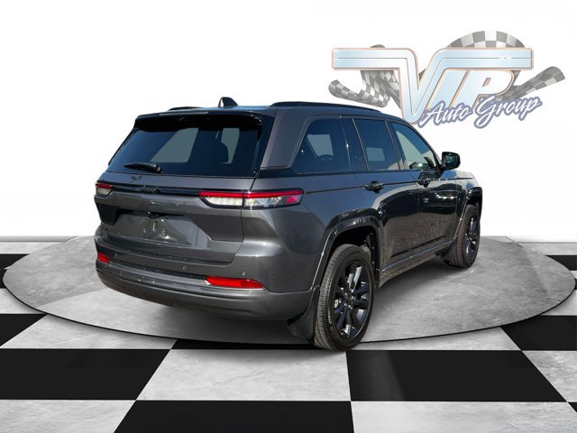 Used 2026 Jeep Grand Cherokee Limited AWD/4WD image 5