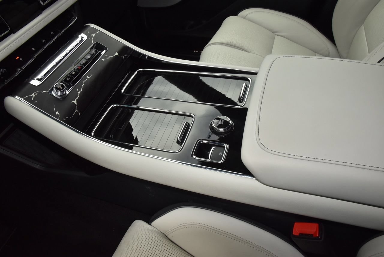 Used 2025 Lincoln Aviator Black Label AWD/4WD image 33