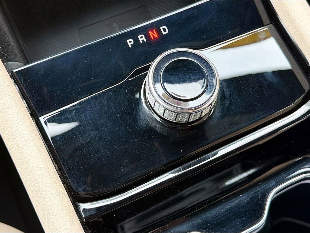 Used 2023 Jeep Grand Cherokee Limited w/ Luxury Tech Group II RWD image 29