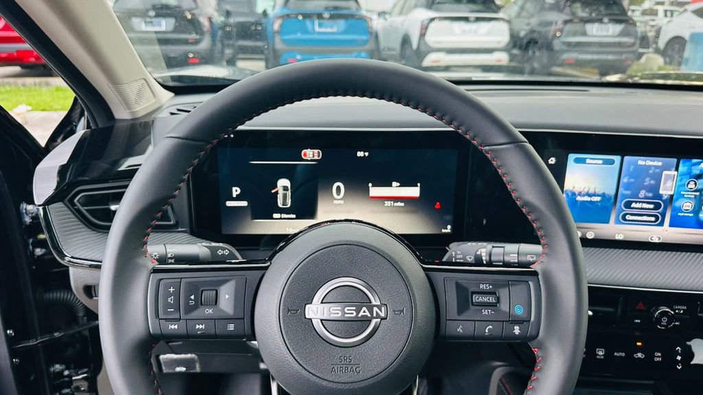 New 2026 Nissan Kicks SR FWD image 18