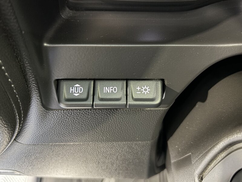 Used 2021 Chevrolet Silverado 2500 LTZ AWD/4WD image 17