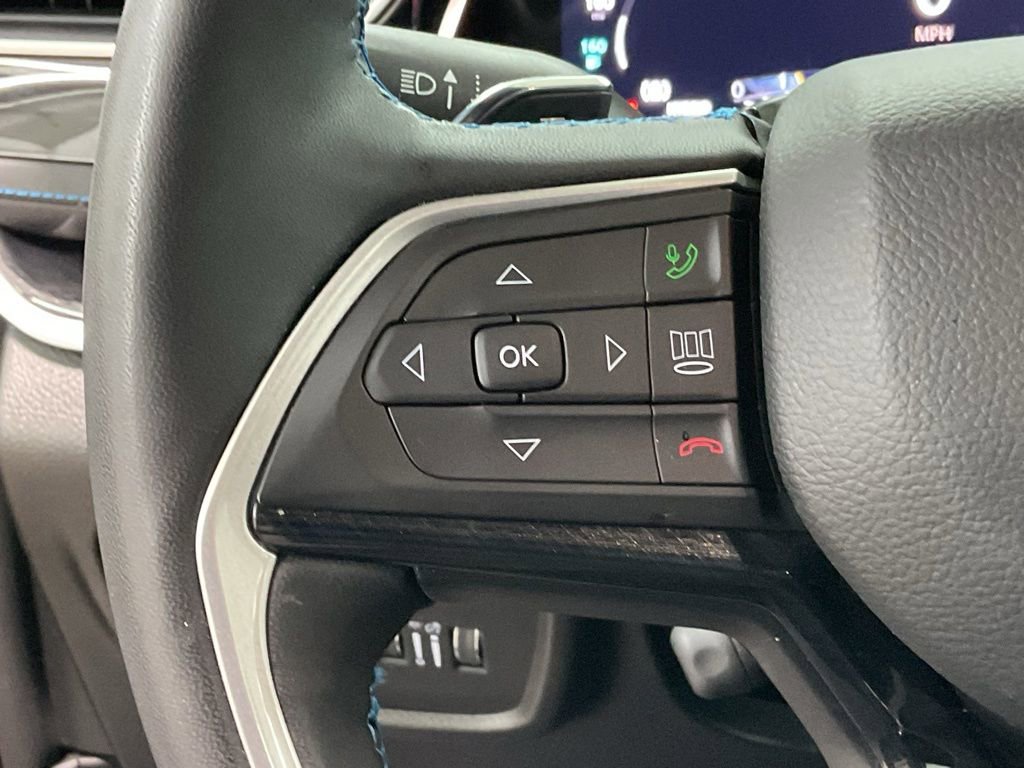 Used 2023 Jeep Grand Cherokee Trailhawk w/ Luxury Tech Group III AWD/4WD image 9