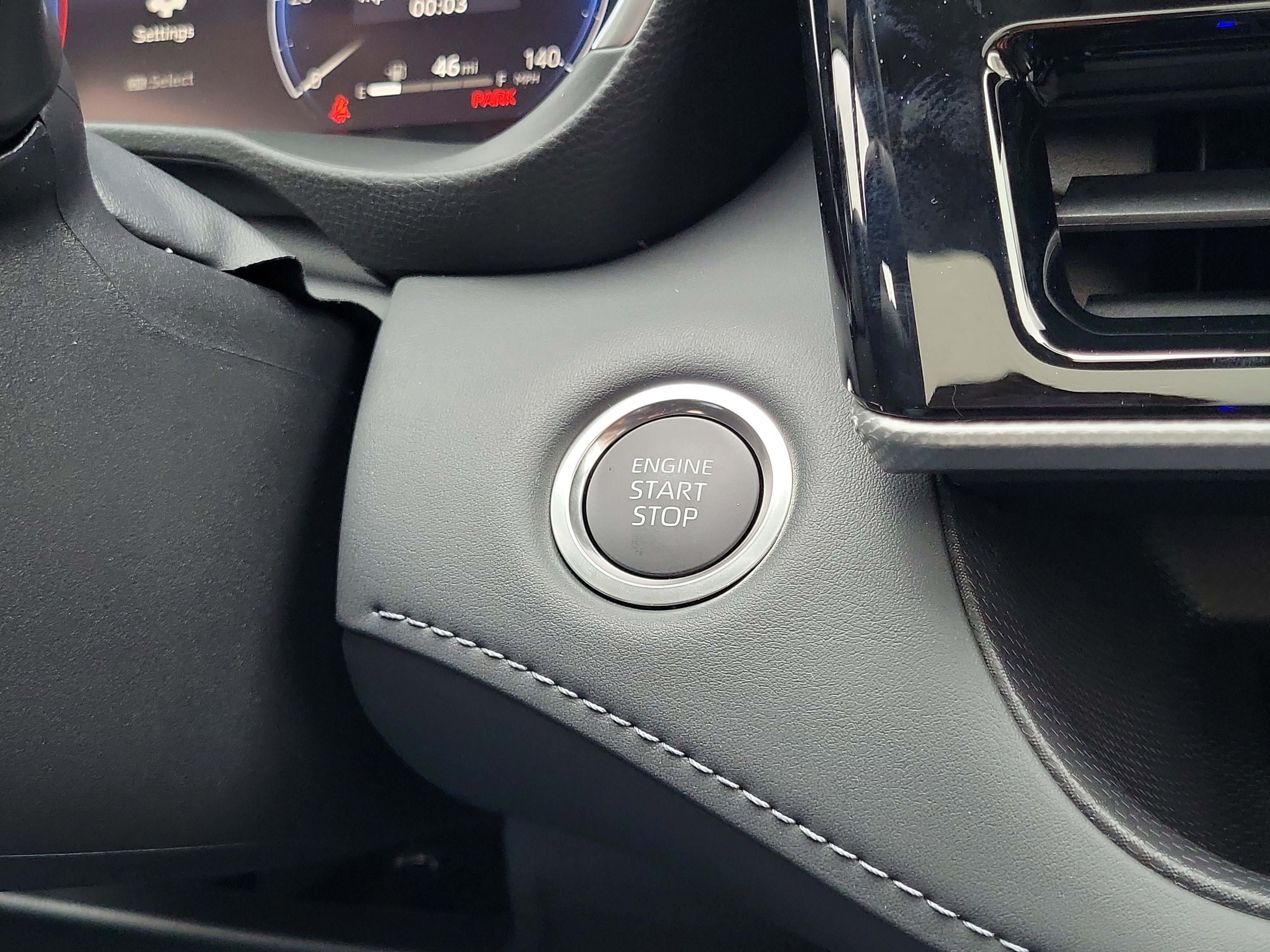 New 2025 Toyota Highlander Platinum image 28