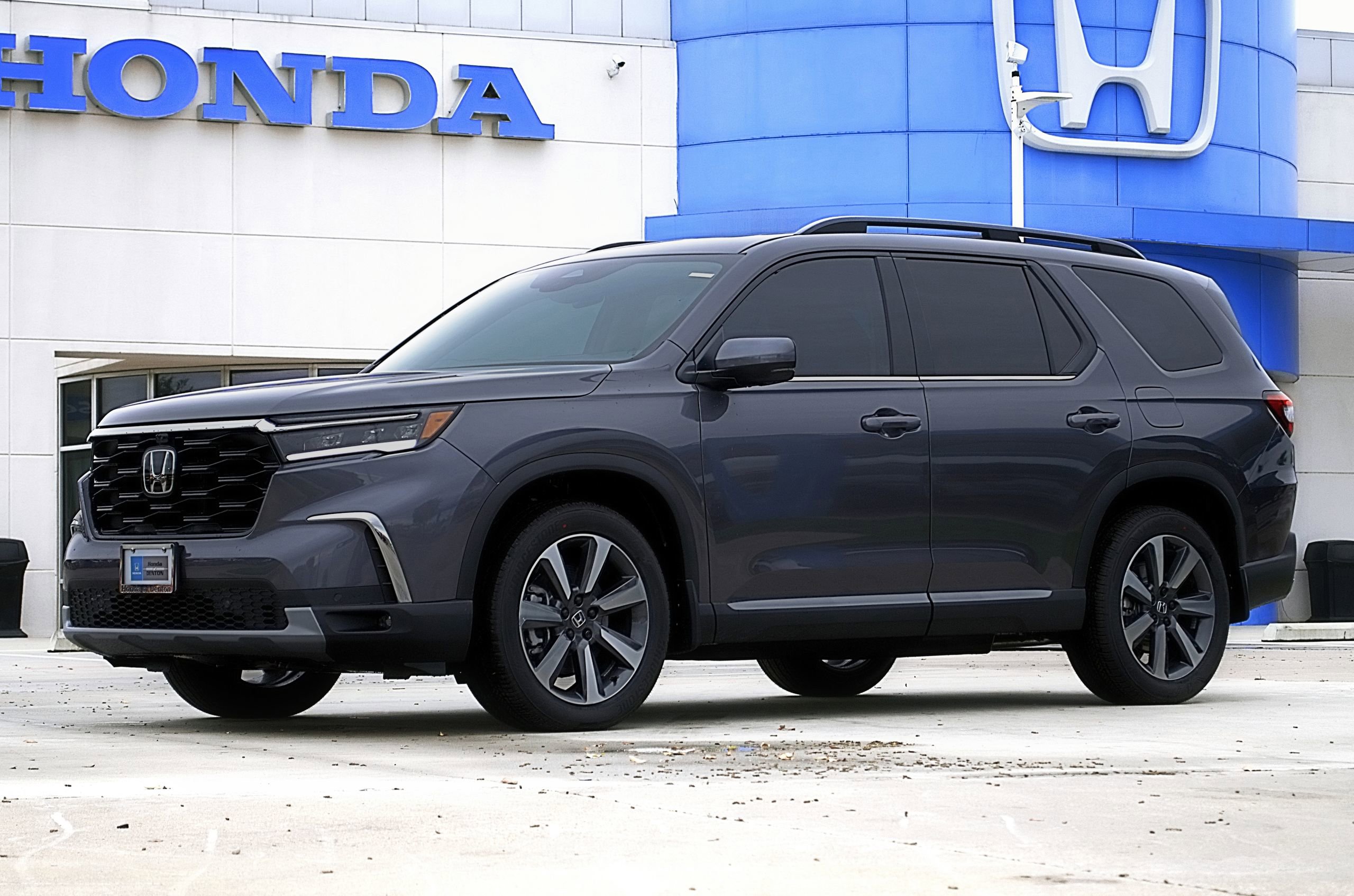 Used 2025 Honda Pilot Elite 360° Tour
