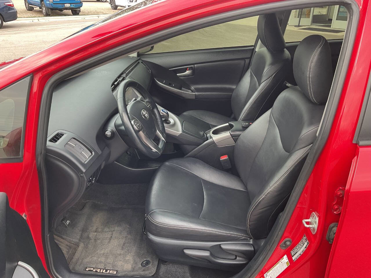 Used 2015 Toyota Prius Persona Series FWD image 13