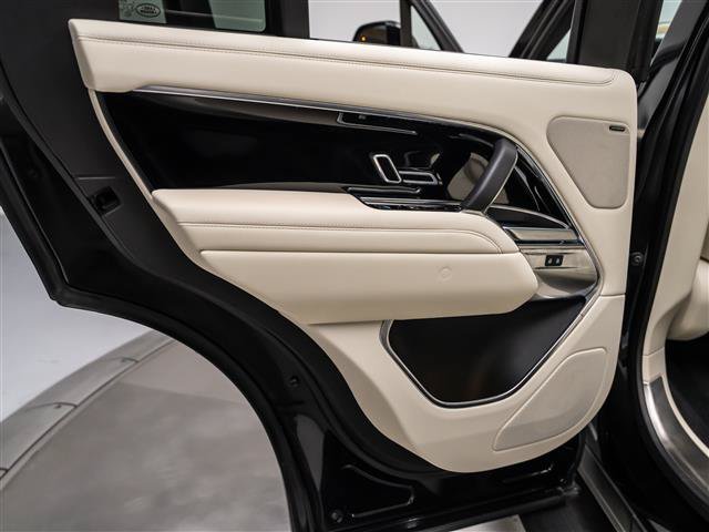 Used 2024 Land Rover Range Rover SE AWD/4WD image 23