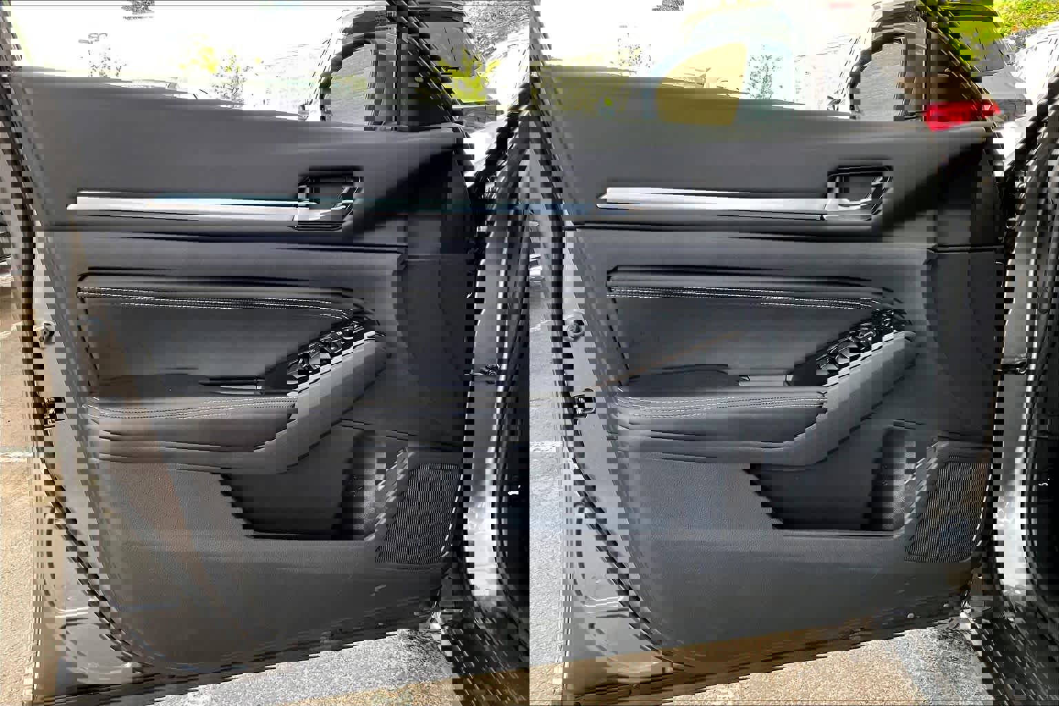 Used 2023 Nissan Altima 2.5 SV w/ SV Premium Package image 22