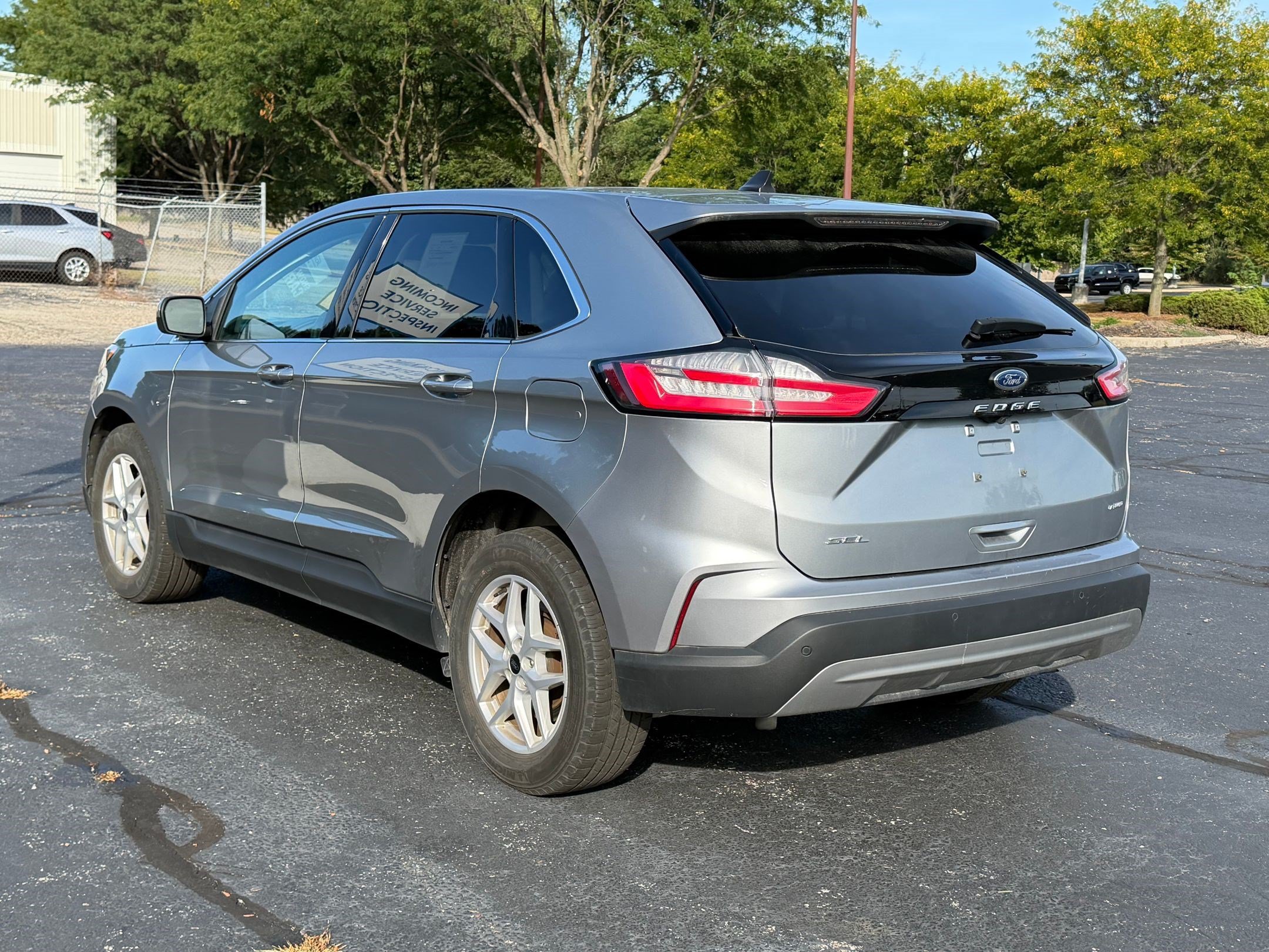 Used 2024 Ford Edge SEL w/ Convenience Package AWD/4WD image 3