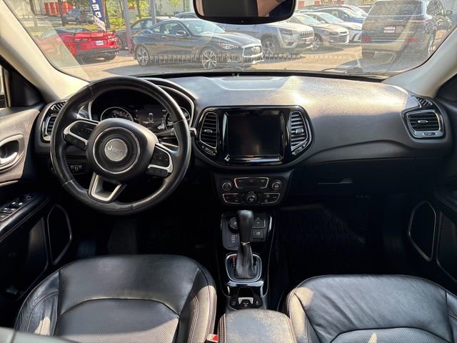 Used 2017 Jeep Compass Limited AWD/4WD image 3
