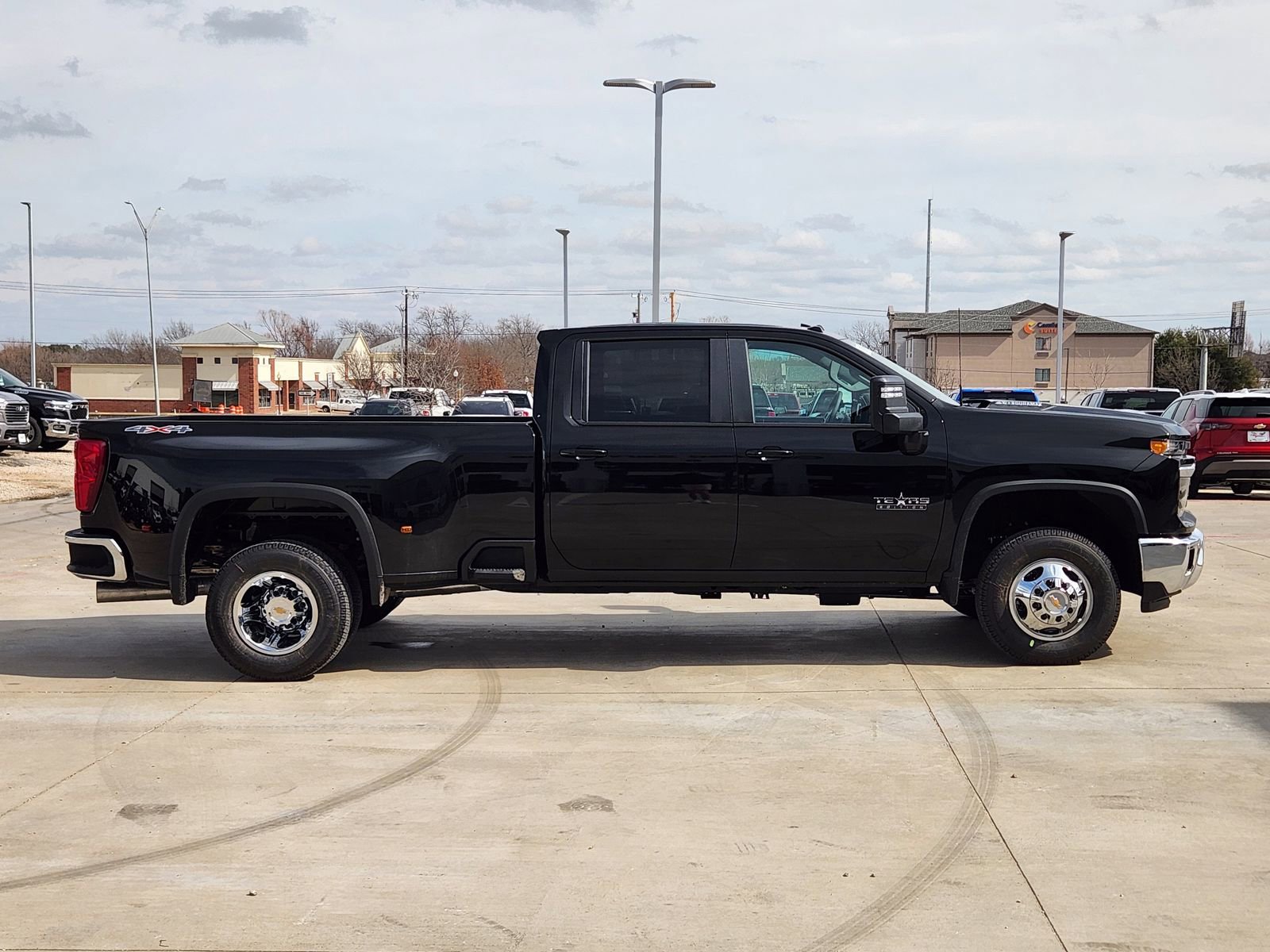 New 2026 Chevrolet Silverado 3500 LT image 7