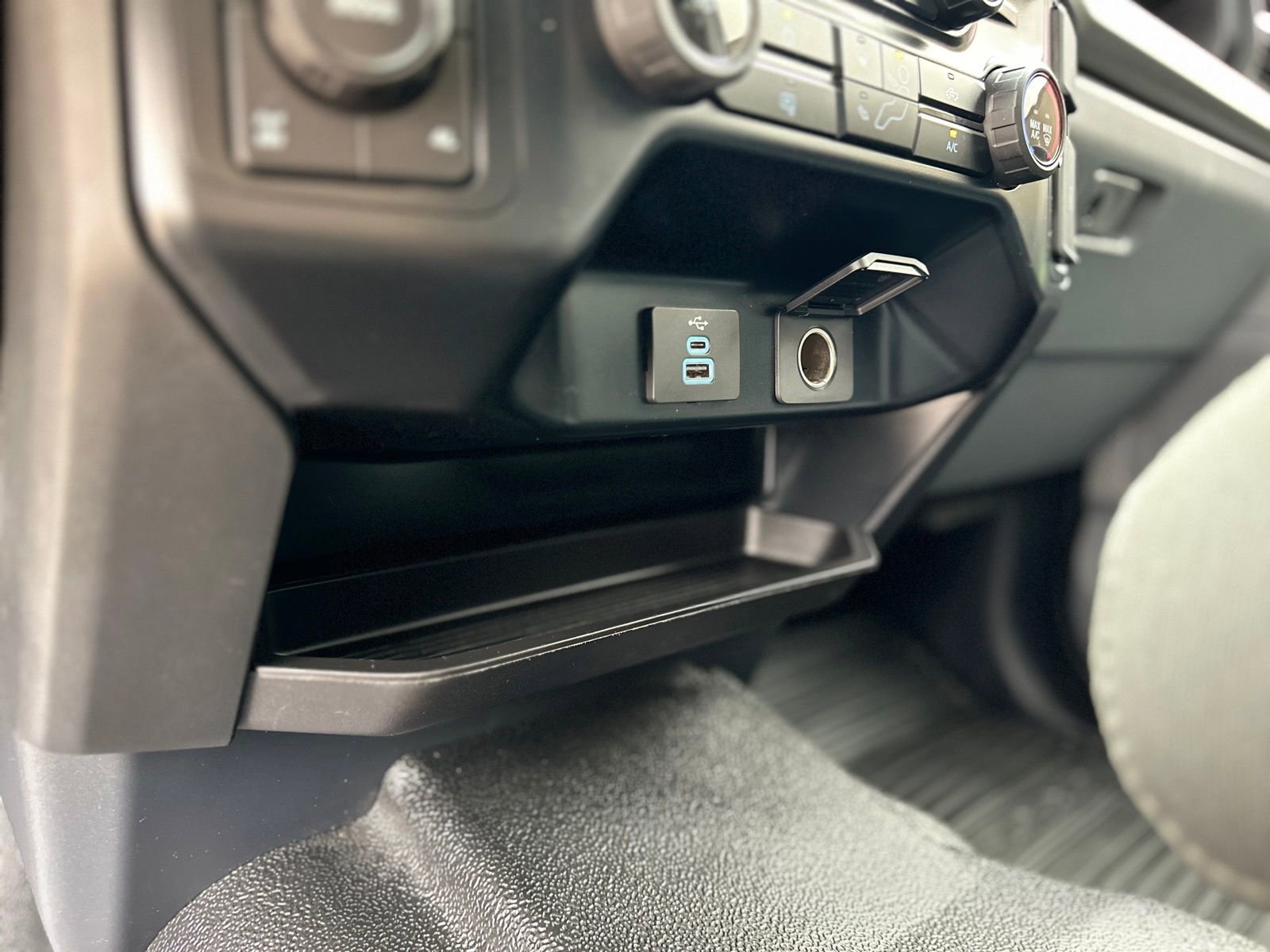 Used 2024 Ford F250 XL w/ XL Off-Road Package image 29