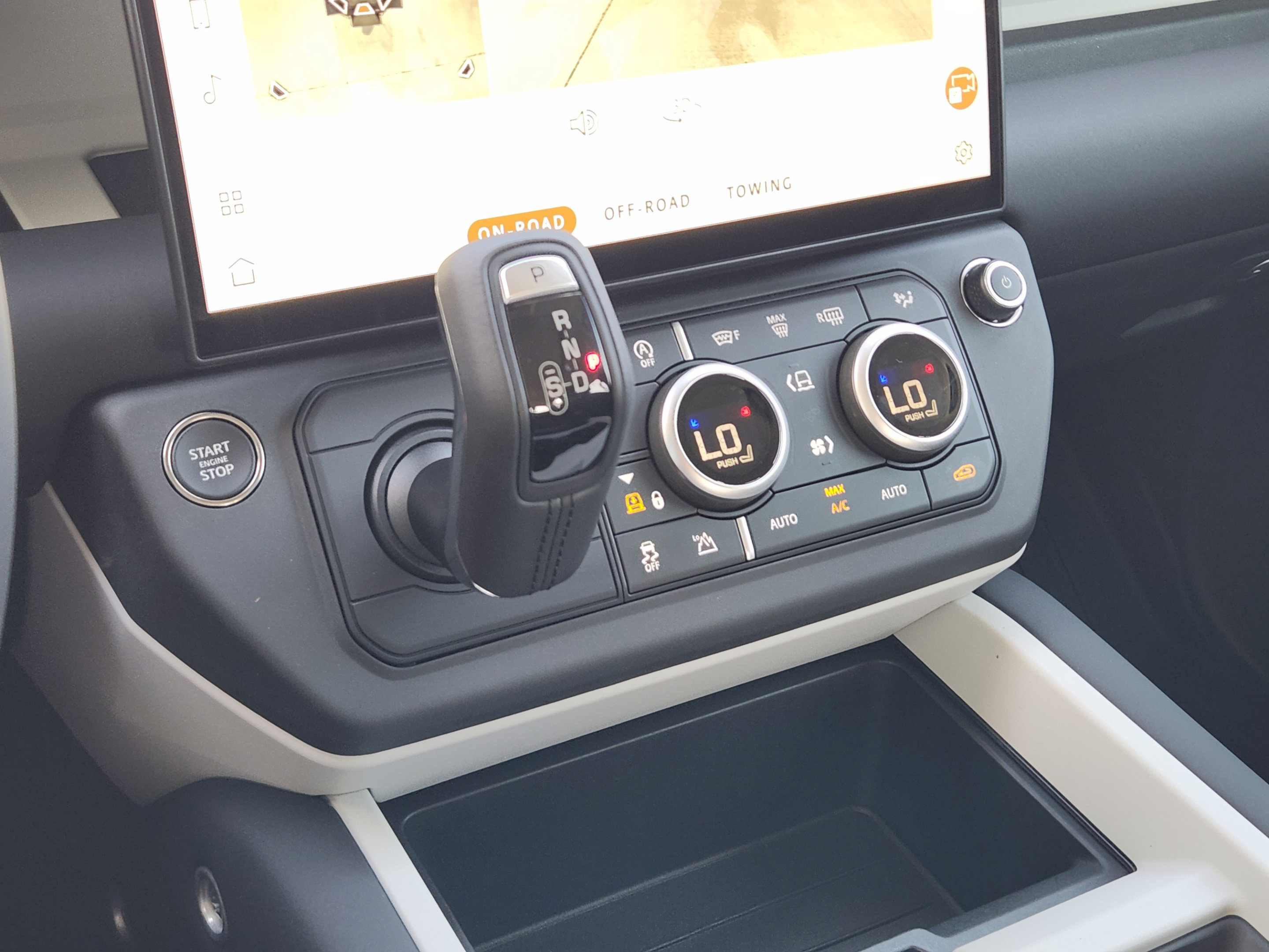 New 2026 Land Rover Defender 110 S AWD/4WD image 14