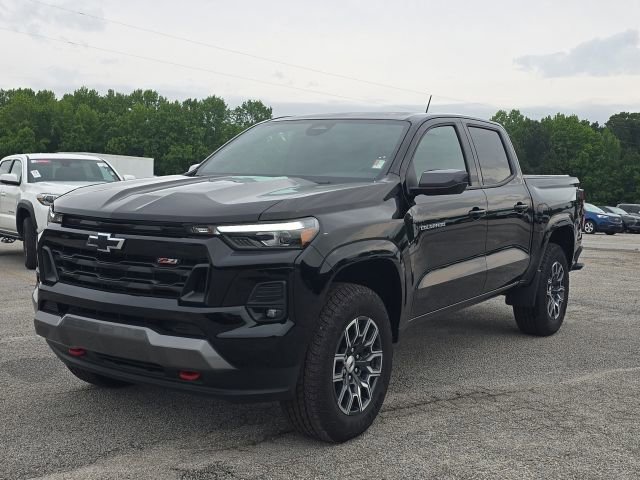 Used 2025 Chevrolet Colorado Z71 AWD/4WD image 1