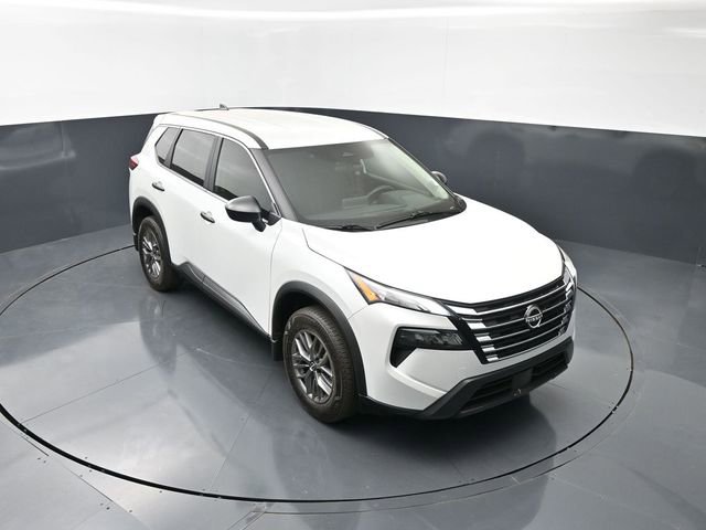 Certified 2025 Nissan Rogue S FWD image 18