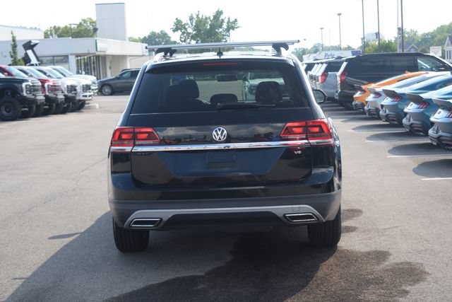 Used 2018 Volkswagen Atlas Launch Edition FWD image 26