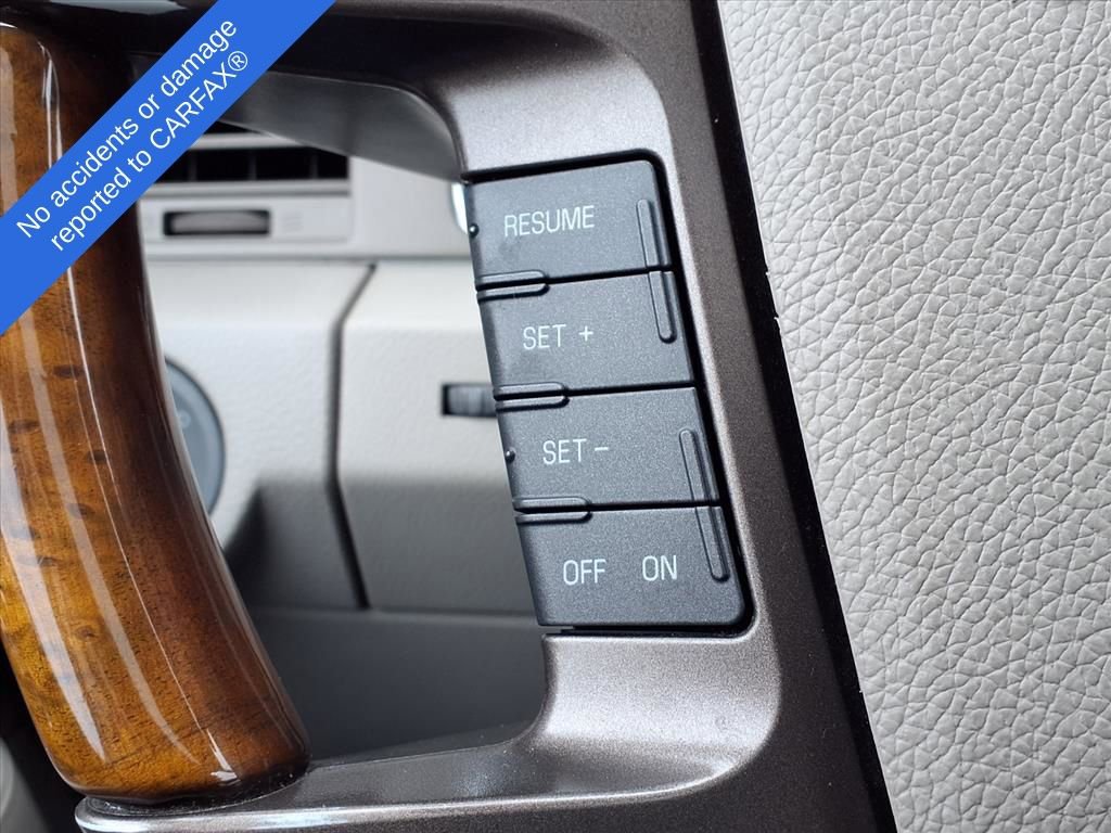 Used 2014 Lincoln Navigator Base image 23