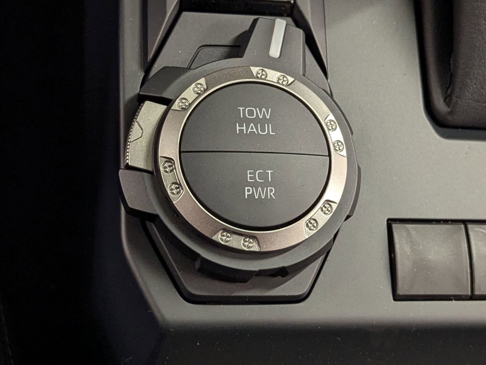 New 2025 Toyota Tacoma SR image 32