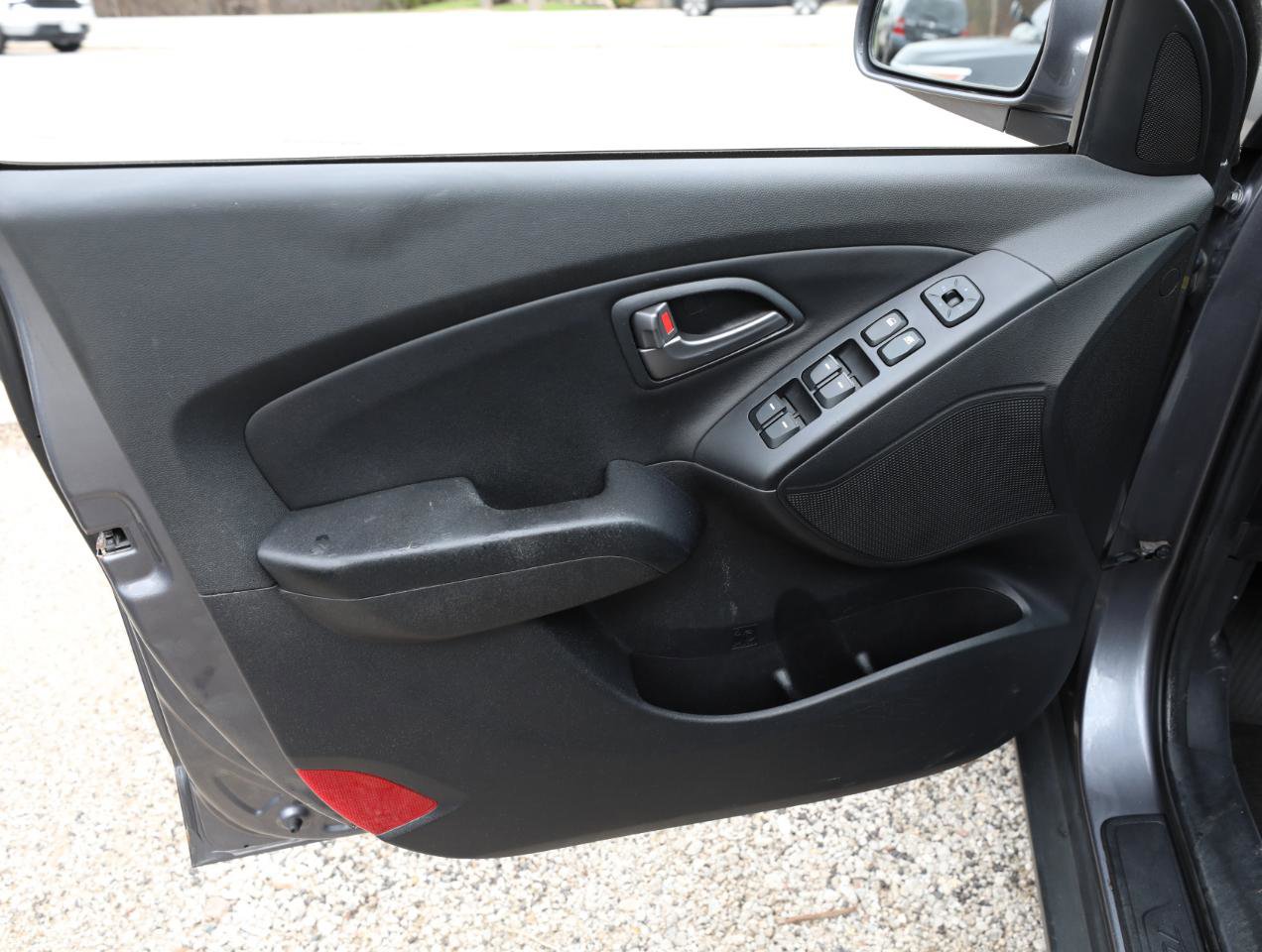 Used 2015 Hyundai Tucson SE AWD/4WD image 16