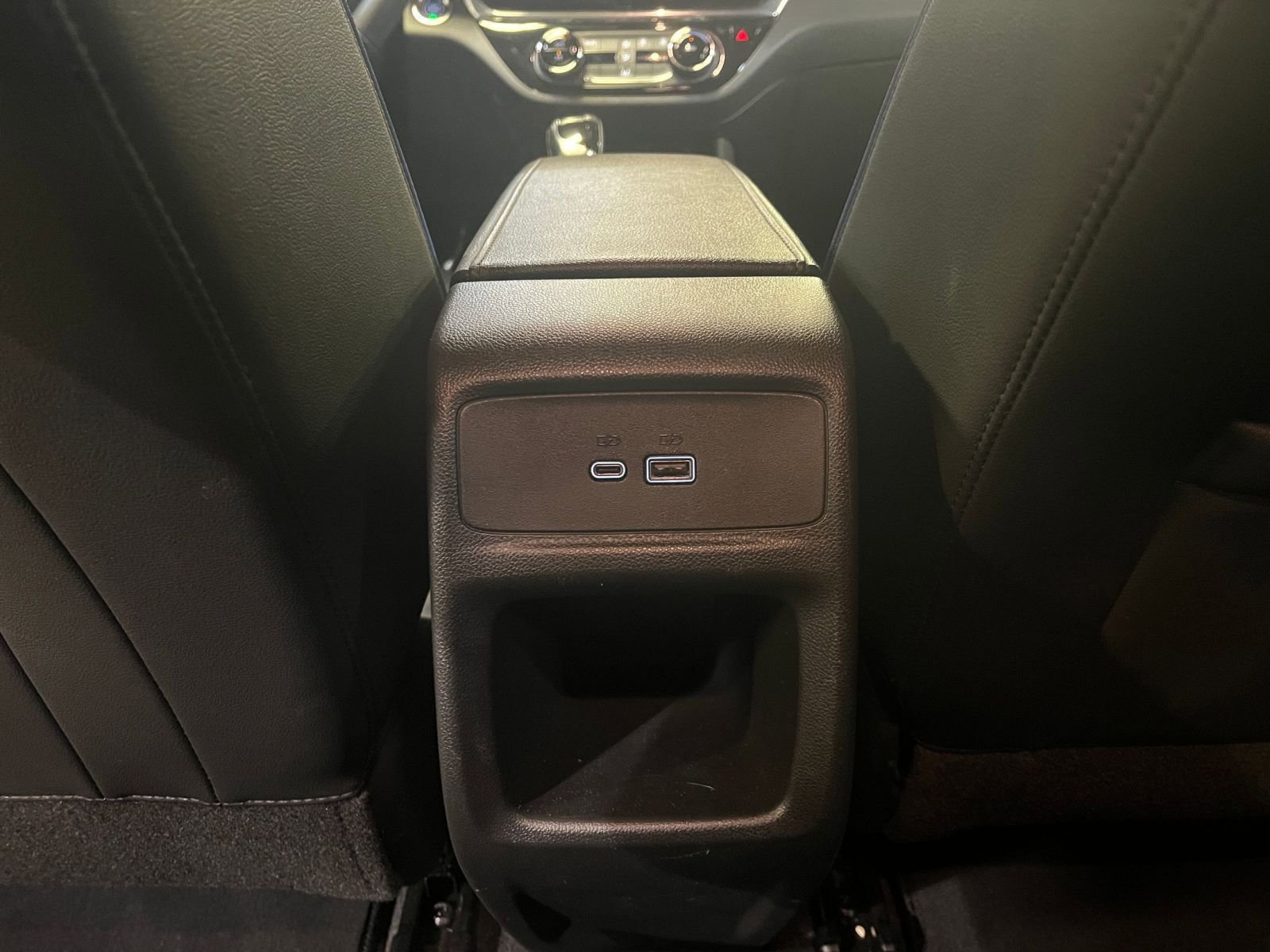 Used 2025 Buick Envista Sport Touring image 23