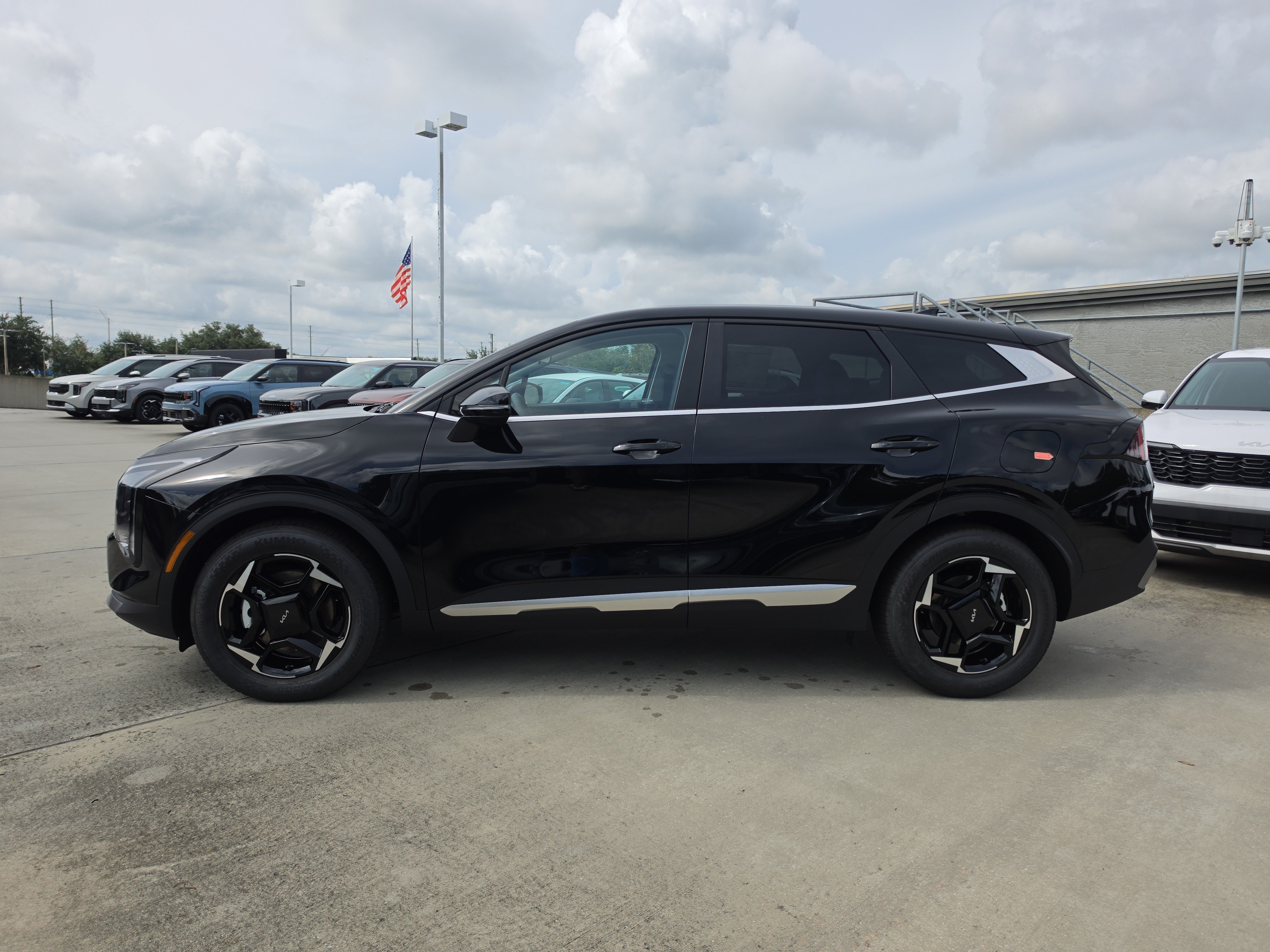 New 2027 Kia Sportage EX FWD image 5