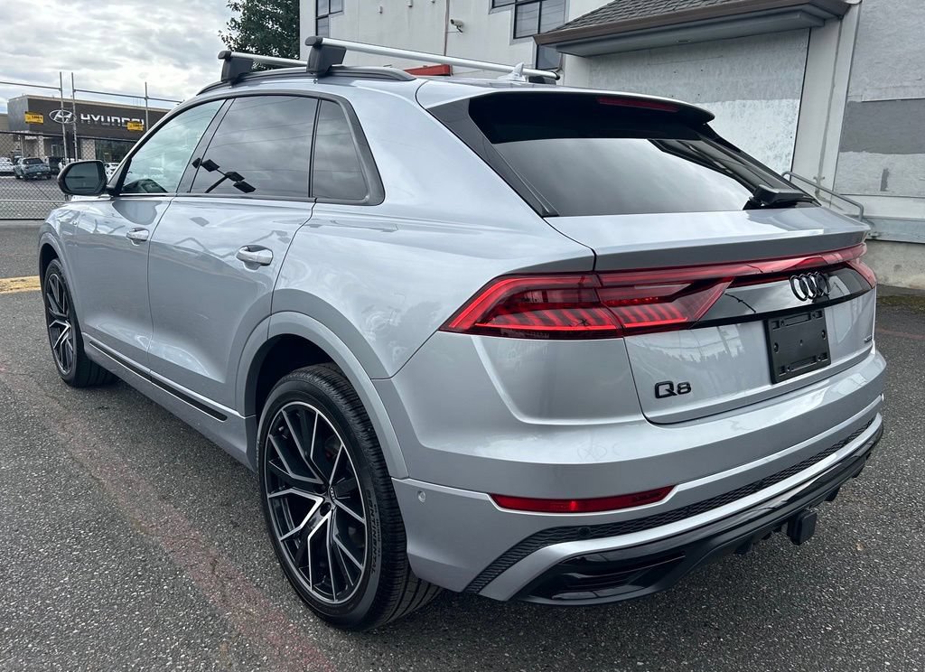 Used 2021 Audi Q8 Premium Plus AWD/4WD image 7