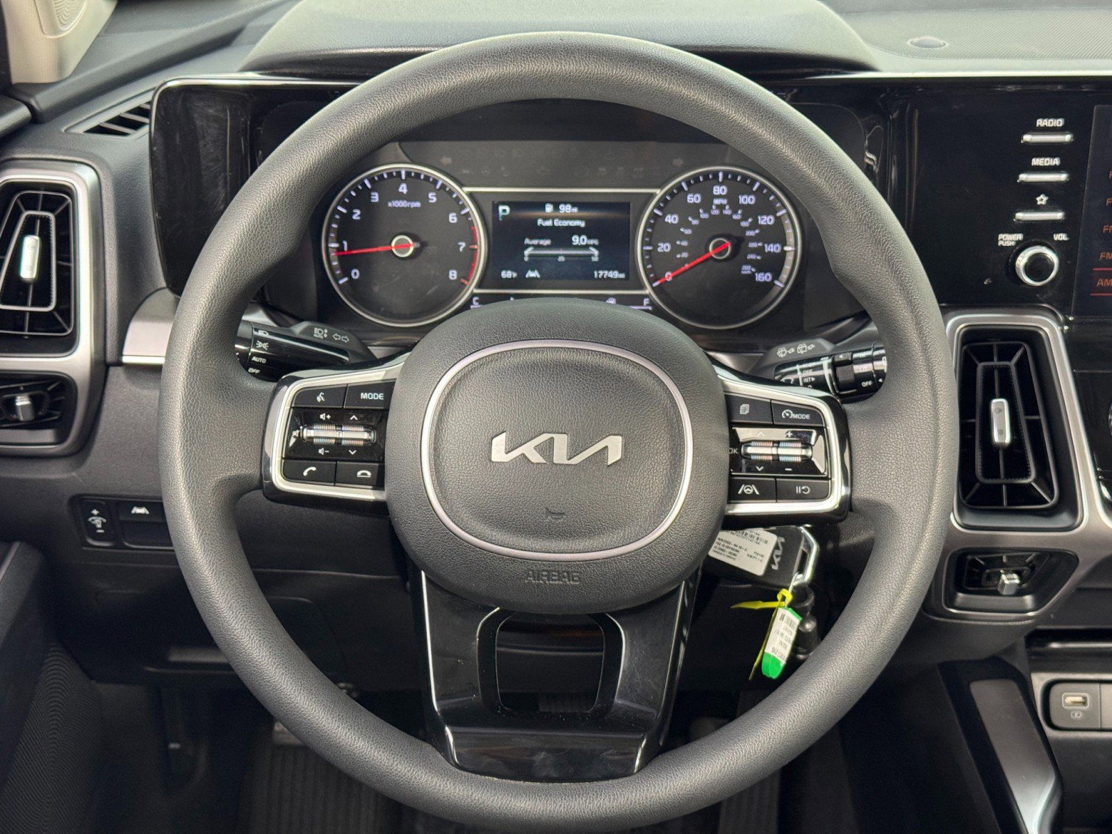 Used 2022 Kia Sorento LX FWD image 18