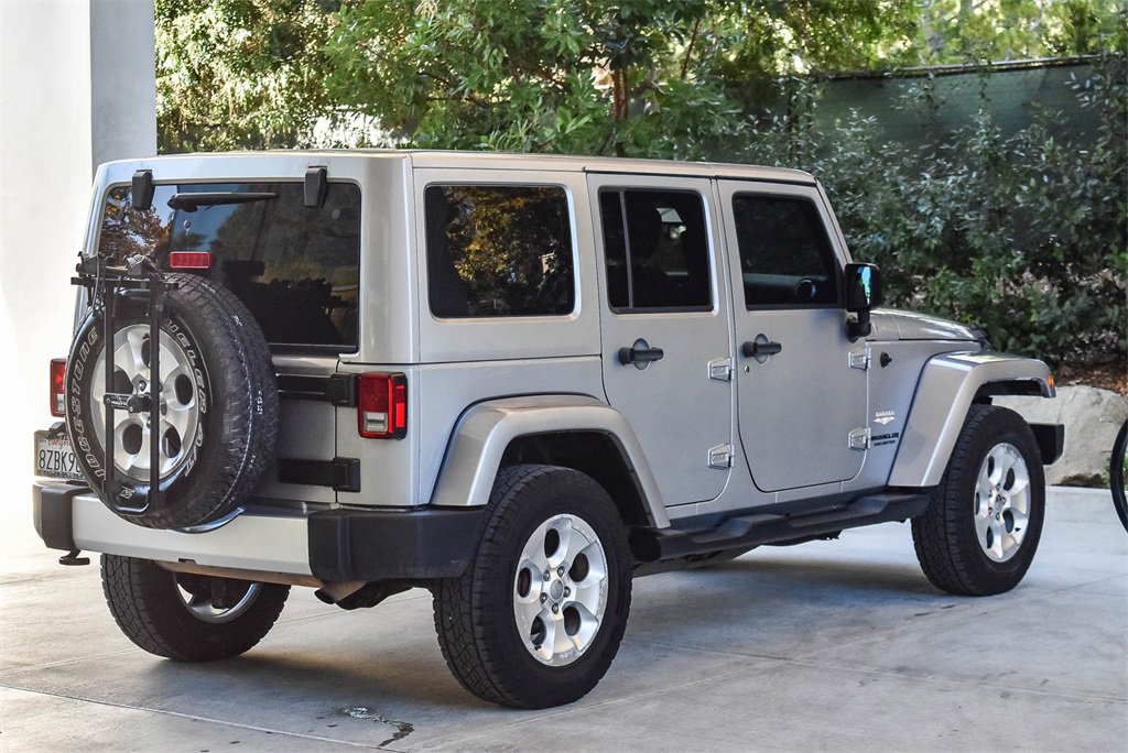 Used 2015 Jeep Wrangler Unlimited Sahara image 6