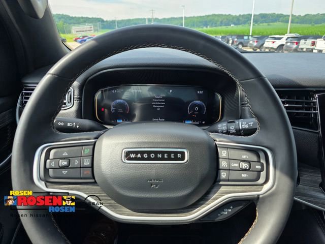 Used 2023 Jeep Wagoneer Series III w/ Preferred Equipment Group AWD/4WD image 15