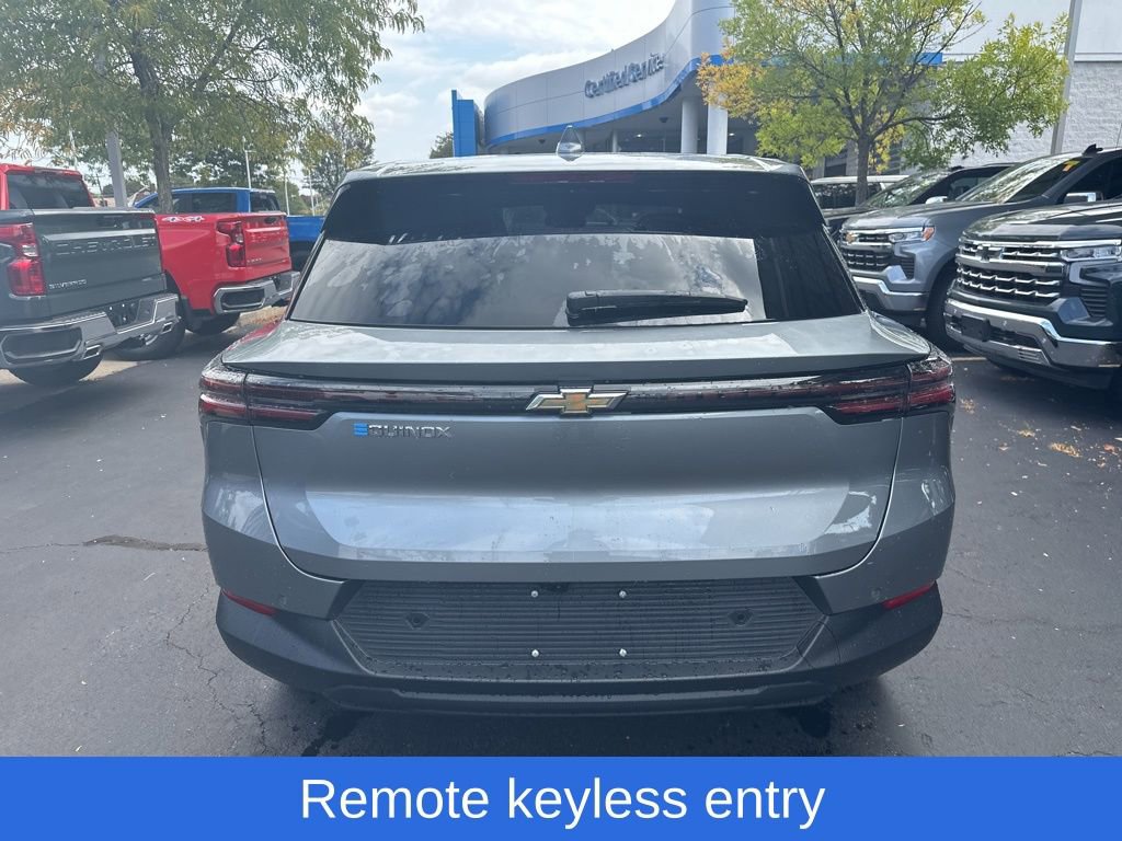 Used 2026 Chevrolet Equinox EV LT image 4