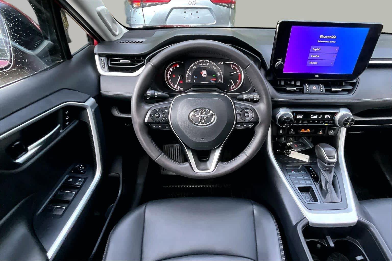 Used 2025 Toyota RAV4 XLE Premium AWD/4WD image 6