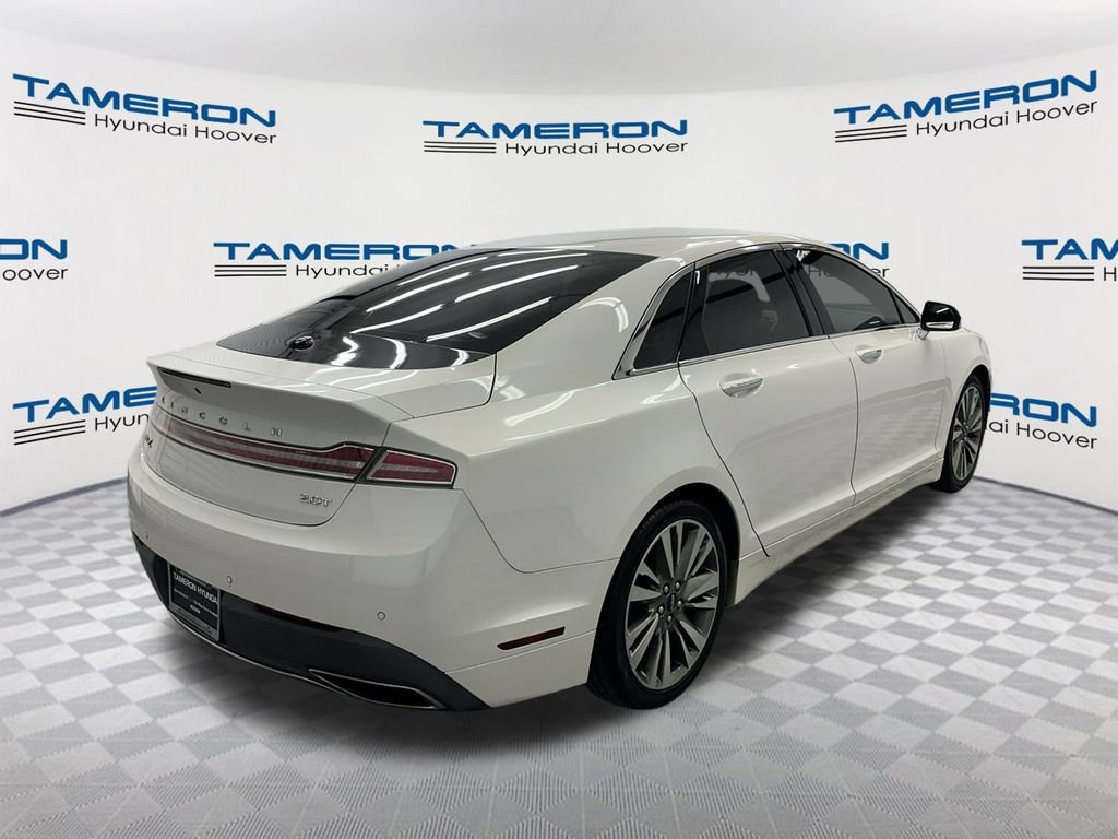 Used 2017 Lincoln MKZ Reserve FWD image 5
