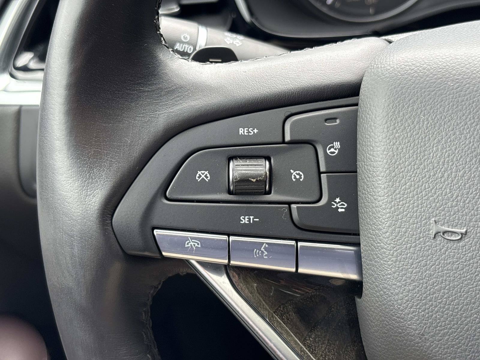 Used 2020 Cadillac XT6 Premium Luxury FWD image 19