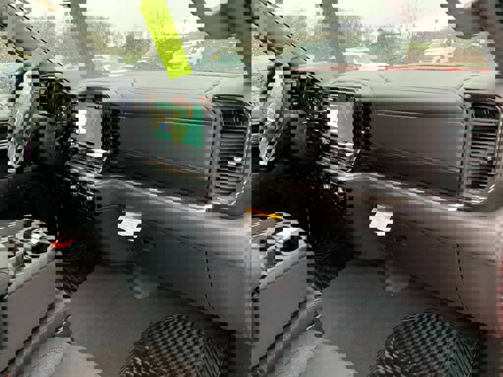 Used 2025 GMC Sierra 1500 Elevation image 23