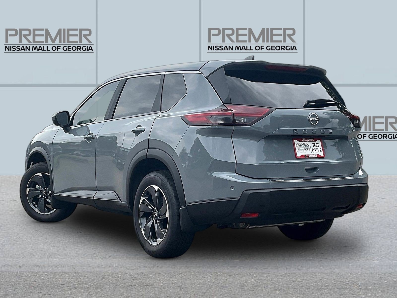 New 2026 Nissan Rogue SV FWD image 3