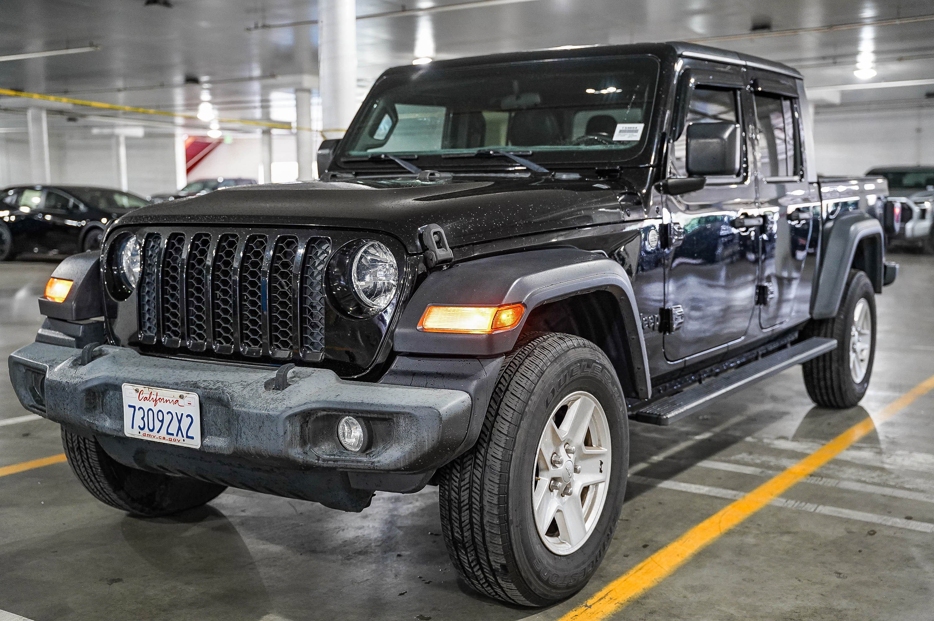 Used 2020 Jeep Gladiator Sport w/ Quick Order Package 24S image 3