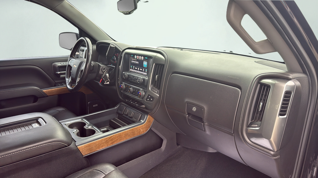 Used 2018 Chevrolet Silverado 1500 LTZ w/ Sport Package AWD/4WD image 31
