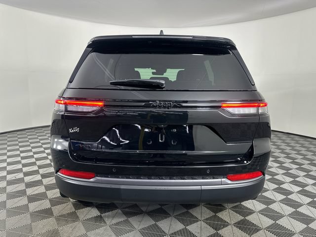 New 2026 Jeep Grand Cherokee L Limited w/ Luxury Tech Group II AWD/4WD image 5