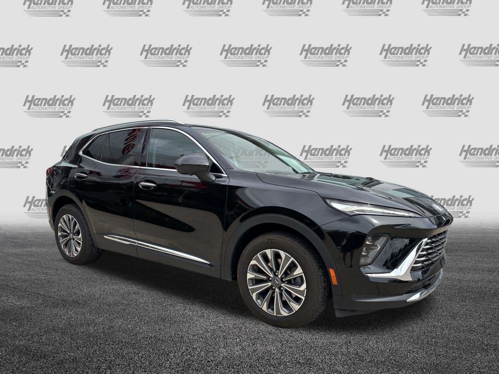 Used 2024 Buick Envision Preferred AWD/4WD image 2
