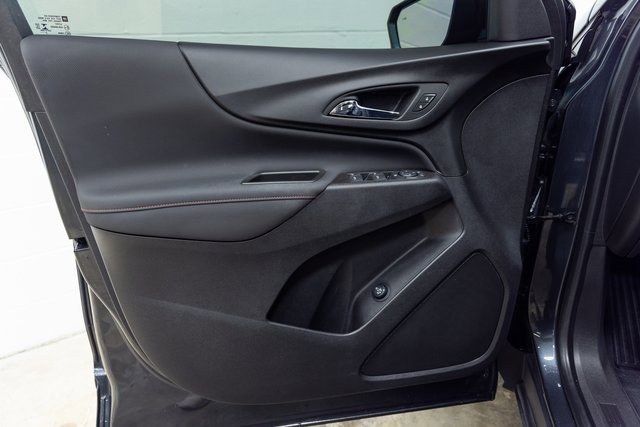 Used 2022 Chevrolet Equinox RS image 13