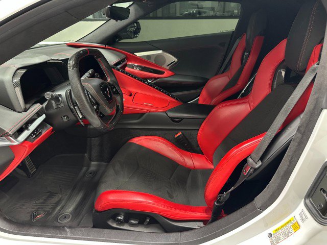 Used 2022 Chevrolet Corvette Stingray Premium Cpe w/ Z51 Performance Package RWD image 11