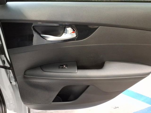 Used 2023 Kia Forte GT-Line w/ GT-Line Technology Package image 29