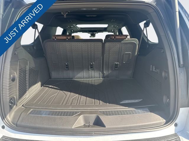 New 2026 Chevrolet Suburban High Country image 25