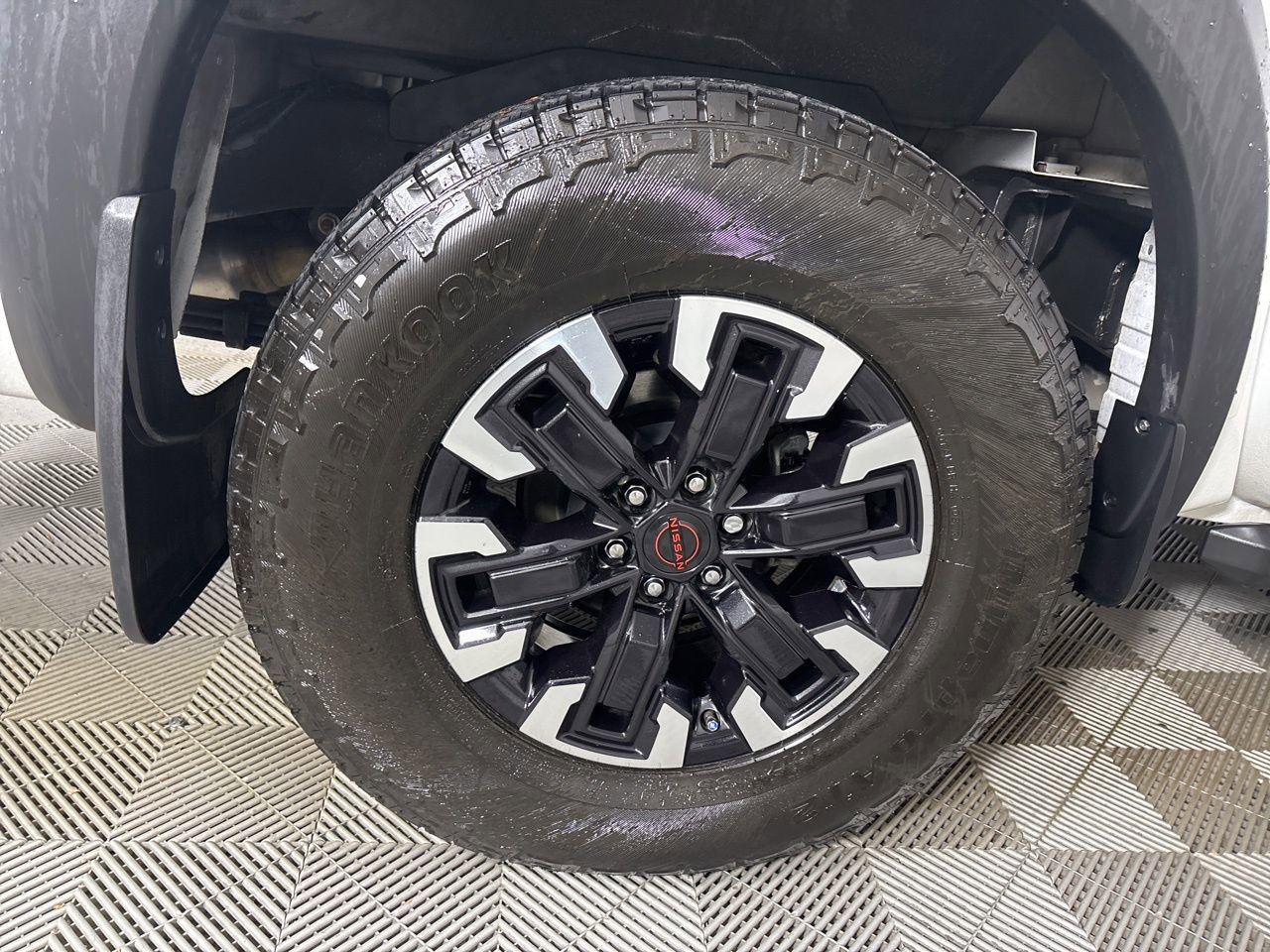 Used 2024 Nissan Frontier Pro-X w/ Technology Package image 34