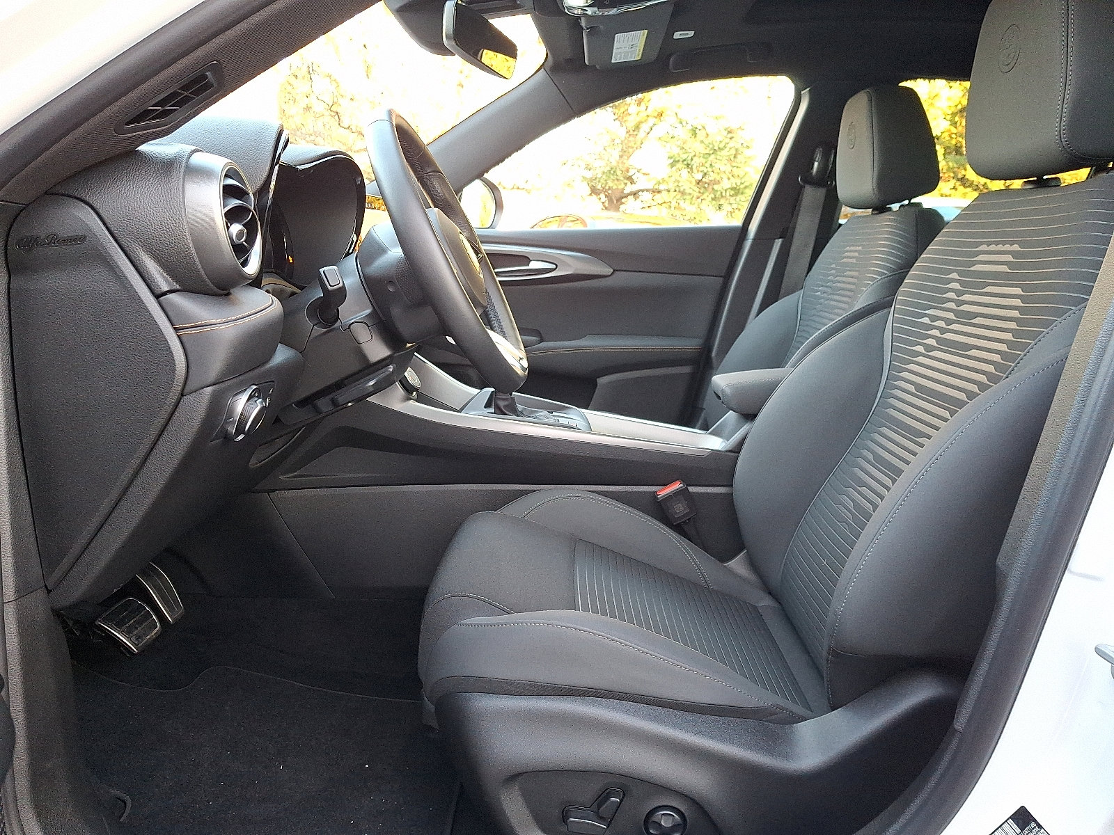 New 2025 Alfa Romeo Tonale w/ Active Assist Package image 6