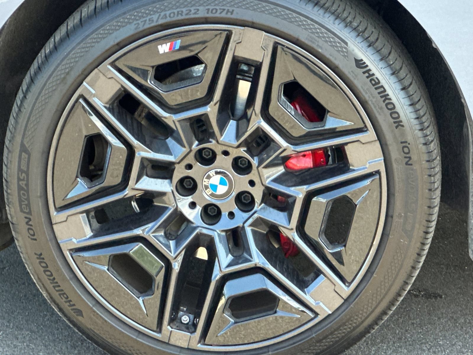 Used 2026 BMW iX xDrive60 w/ M Sport Package AWD/4WD image 33