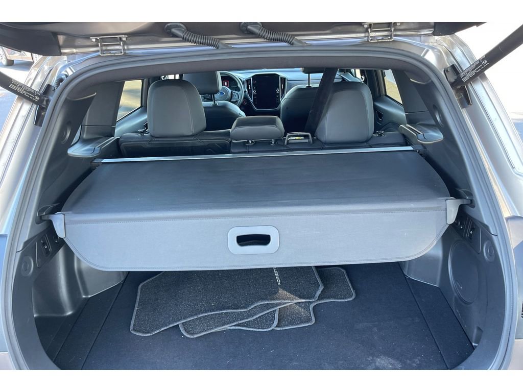 Used 2025 Subaru Forester Limited image 17
