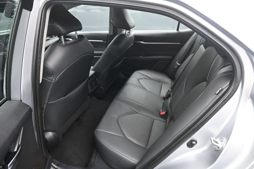 Used 2024 Toyota Camry XSE FWD image 10