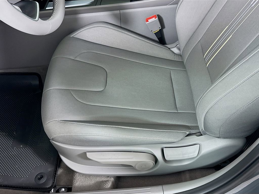 New 2026 Hyundai Elantra Sport image 19