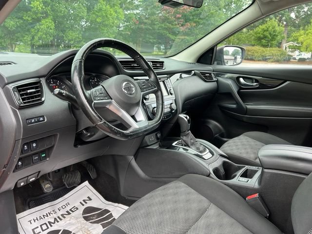 Used 2022 Nissan Rogue Sport SV FWD image 11